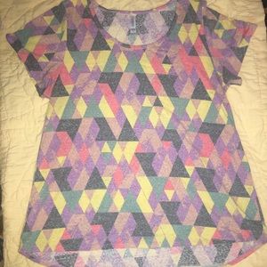 Lularoe Classic Tee ($BUNDLE AND SAVE$)